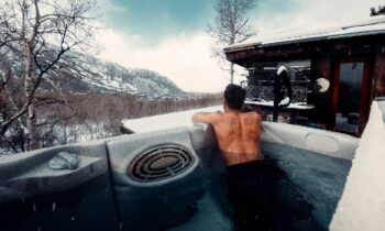 8 Best Inflatable Hot Tubs for Winter [Picks For 2023/2024]