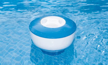 Should I Use a Floating Chlorine Dispenser in Hot Tub?