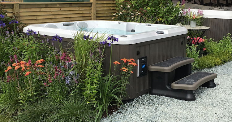 jacuzzi maintenance costs